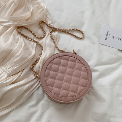 Нов модел дамска чанта от еко кожа с метална верижка