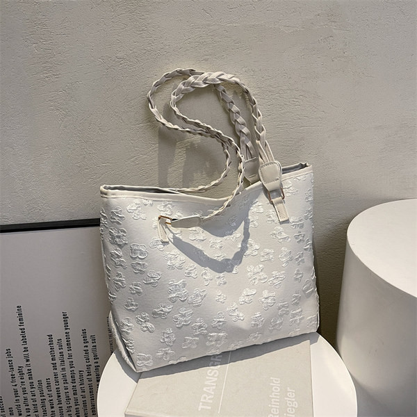 Модерна дамска текстилна чанта с дръжки за рамо