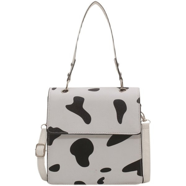 Дамска малка квадратна чанта от еко кожа с метално закопочаване