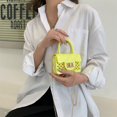 Дамска мини силиконова чанта с метално закопчаване 