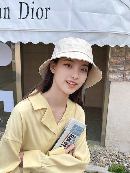 Дамска рибарска шапка в три цвята