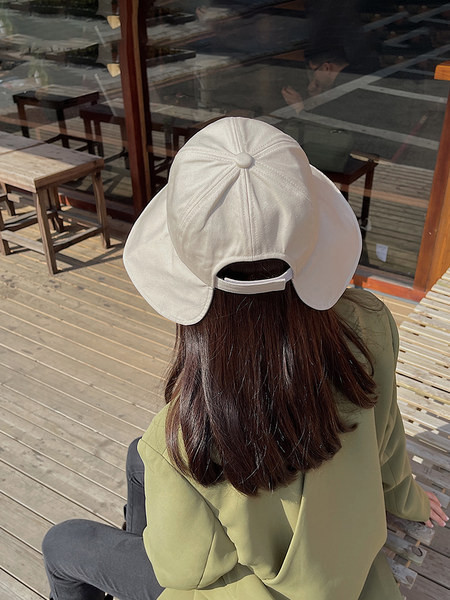 Дамска шапка с UV защита тип рибарска