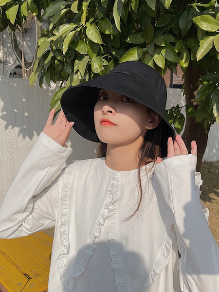 Дамска шапка с UV защита тип рибарска