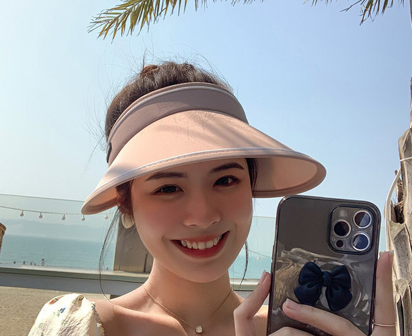 Дамска шапка тип козирка с UV защита