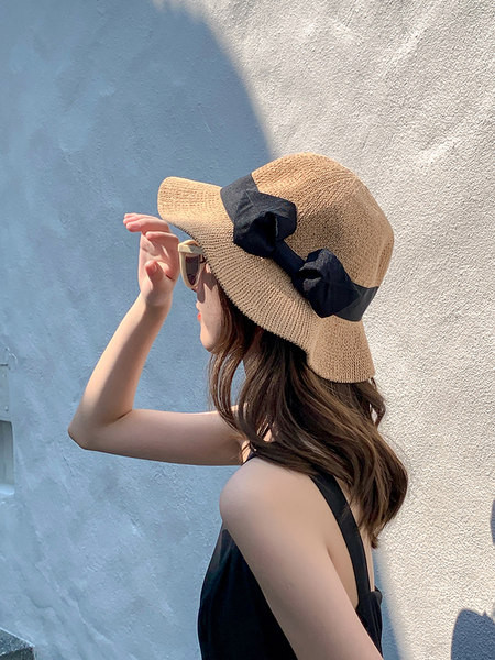 Плажна шапка с панделка за жени