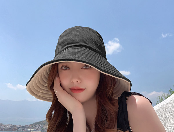 Дамска лятна шапка с две лица и голяма периферия