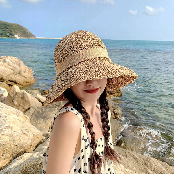 Нов модел дамска шапка подходяща за плаж с панделка