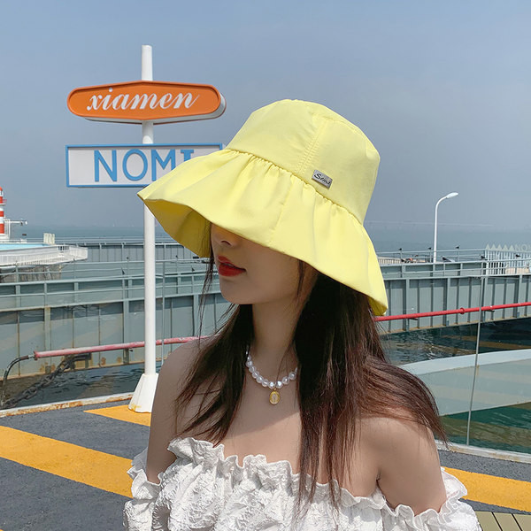 Дамска платнена шапка с периферия - три цвята