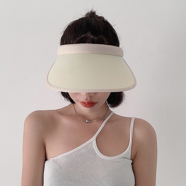 Vasarinė skrybėlė su apsauga nuo saulės