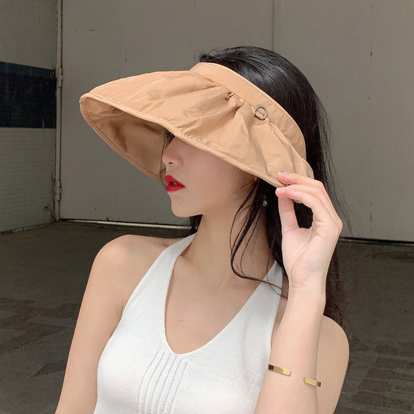 Дамска лятна шапка с козирка 