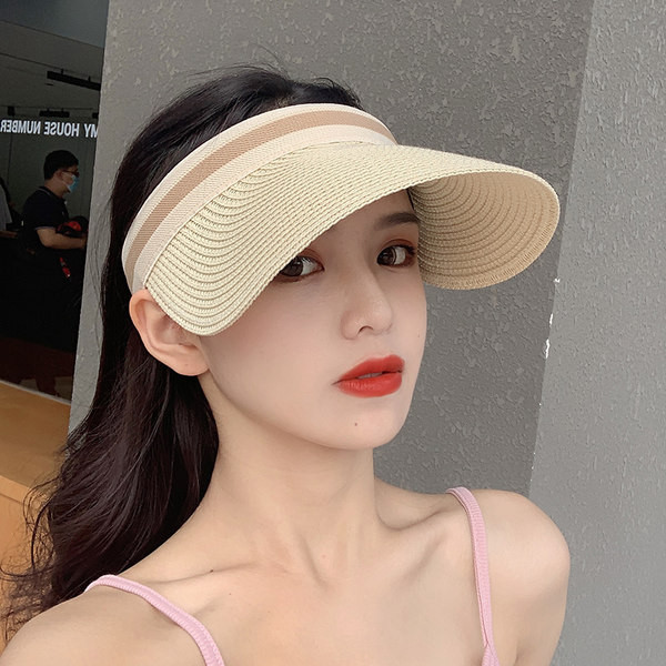 Дамска шапка тип козирка в няколко цвята