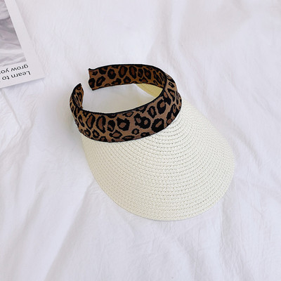 Πλεκτό καπέλο γείσο με animal print