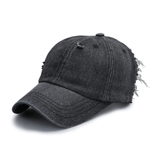 Дамска шапка с козирка от деним