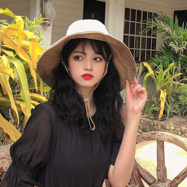 Дамска лятна шапка-изчистен модел