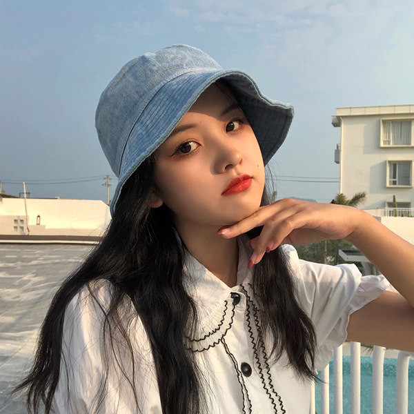 Дамска дънкова шапка в три цвята