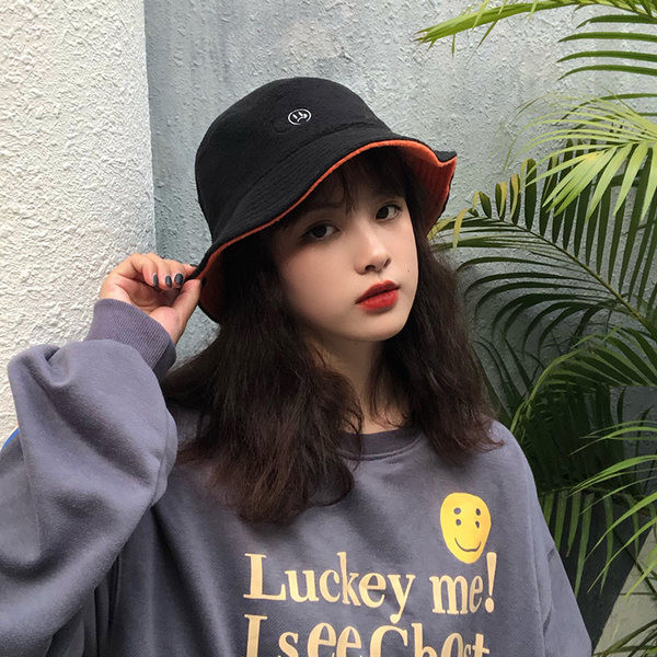 Ženski šešir tipa idiot