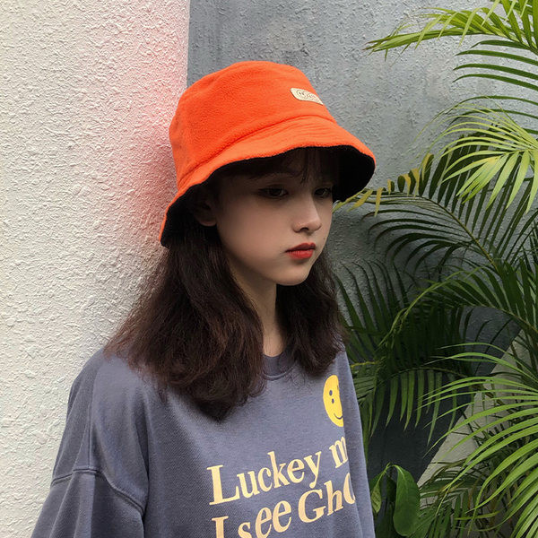 Ženski šešir tipa idiot