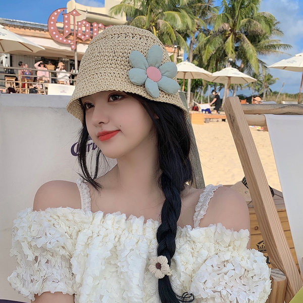 Ljetni slamnati šešir s 3D cvijetom