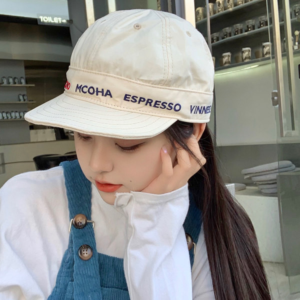 Ženska podesiva kapa s natpisom i šilterom