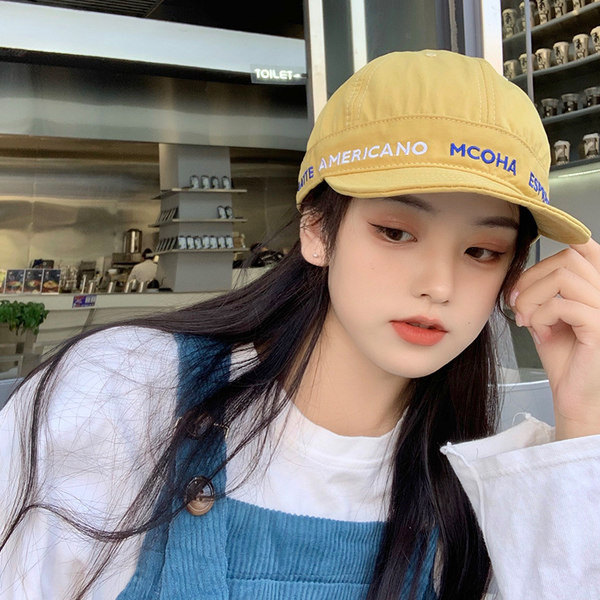 Ženska podesiva kapa s natpisom i šilterom