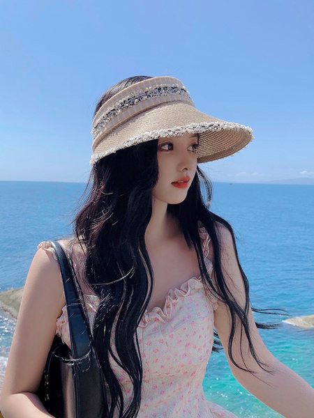 Ženski slamnati šešir - sa šilterom