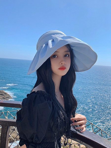 Текстилна лятна шапка с широка периферия