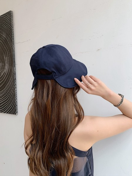 Дамска слънцезащитна шапка -изчистен модел