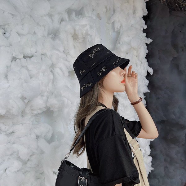 Текстилна рибарска шапка с надписи