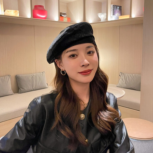 Naiste ühevärviline barettmüts