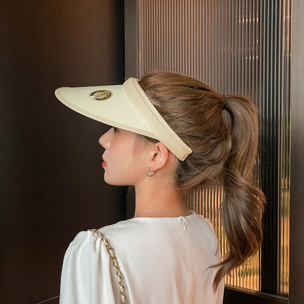 Дамска козирка в четири цвята