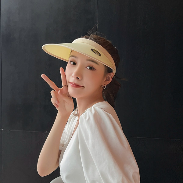 Дамска козирка в четири цвята