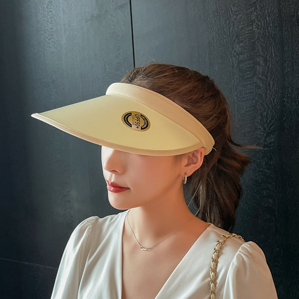 Дамска козирка в четири цвята