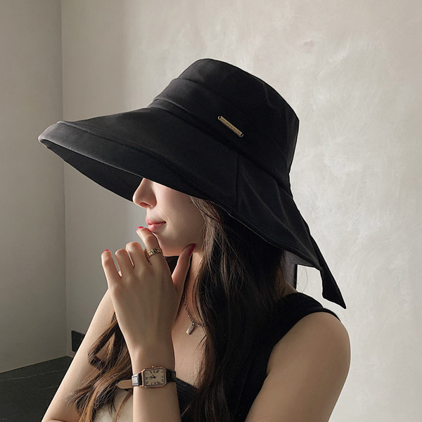 Καλοκαιρινό καπέλο με φαρδύ γείσο για γυναίκες