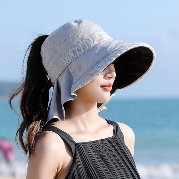 Laia äärega naiste suvine müts