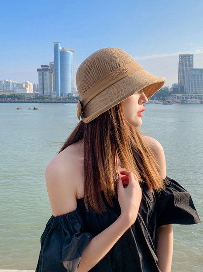 Naiste vabaaja müts paela ja väikese äärega