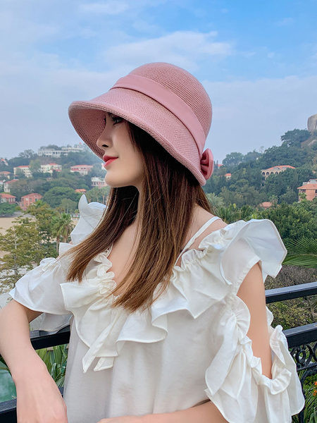 Naiste vabaaja müts paela ja väikese äärega