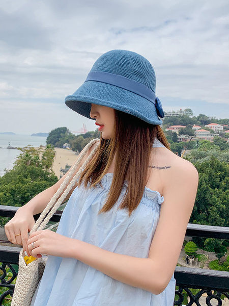 Naiste vabaaja müts paela ja väikese äärega