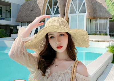 Καλοκαιρινό ψάθινο καπέλο για παραλία και καθημερινότητα