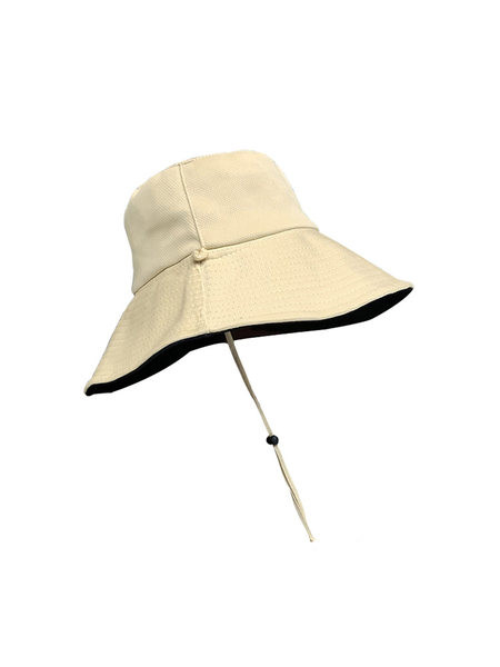 Ljetna tekstilna kapa ribičkog tipa