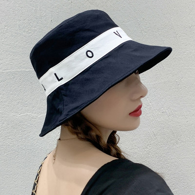 Γυναικείο μοντέρνο καπέλο με επιγραφή - πολλά χρώματα