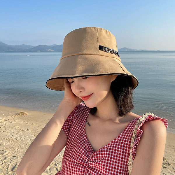 Ležerna ženska kapa sa šiltom