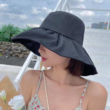 Модерна дамска шапка с козирка -подходяща за лятото