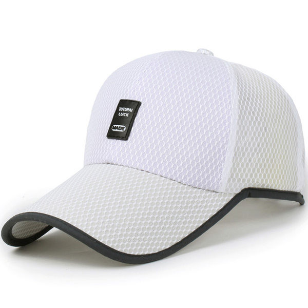 Ανδρικό καλοκαιρινό διχτυωτό καπέλο με γείσο και έμβλημα