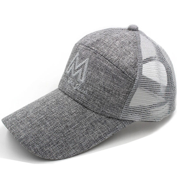 Ανδρικό καπέλο με κέντημα και πλέγμα