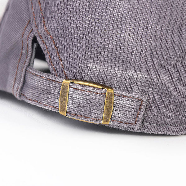 Novi model muške traper kape