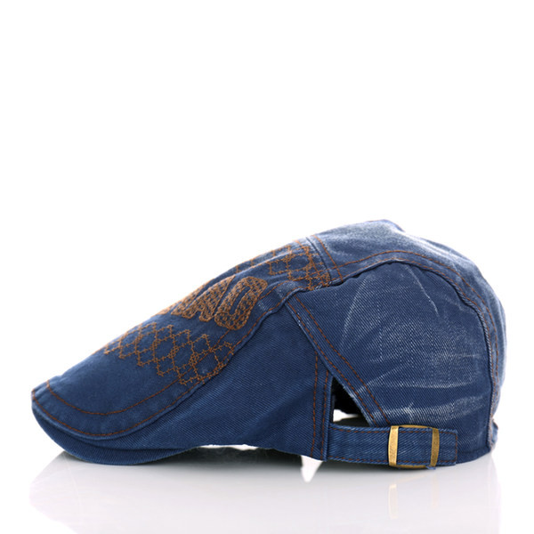 Casual γυναικείο καπέλο με κεντητική επιγραφή