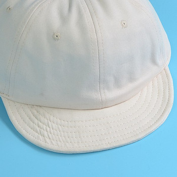 Мъжка бейзболна шапка с козирка и емблема 
