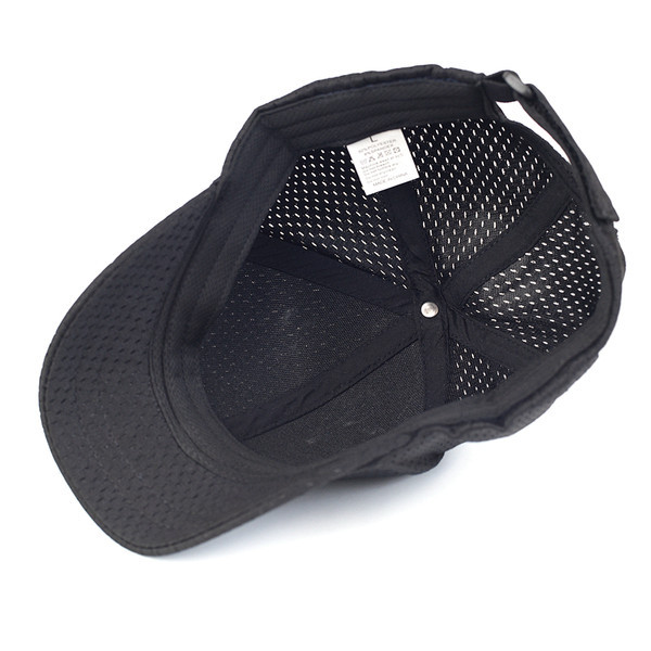 Muški šešir sa šilterom od mrežaste tkanine