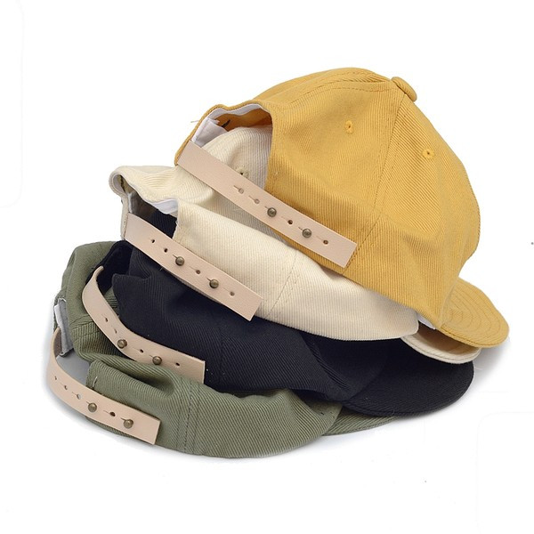 Ανδρικό καπέλο ρετρό με κεντητή επιγραφή