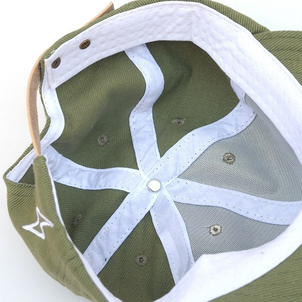 Ανδρικό καπέλο ρετρό με κεντητή επιγραφή